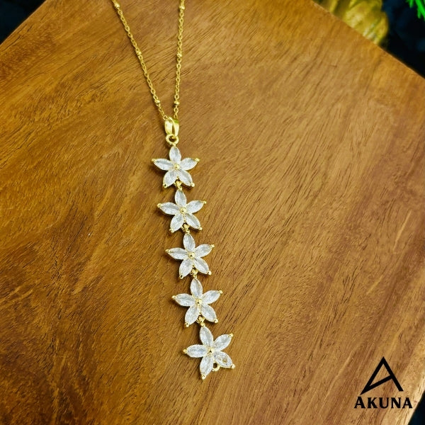 Elegant Gold Floral Drop Pendant Necklace for Women