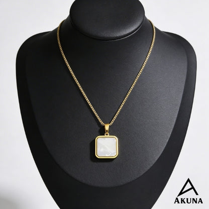Luxe Gold Square Pendant Necklace for Women