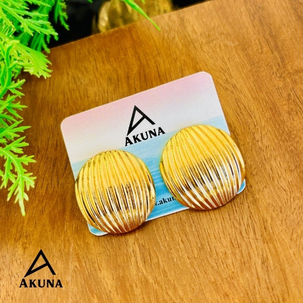 Akuna Gold Stud Earrings: Textured Round Stainless Steel - Elegant & Modern