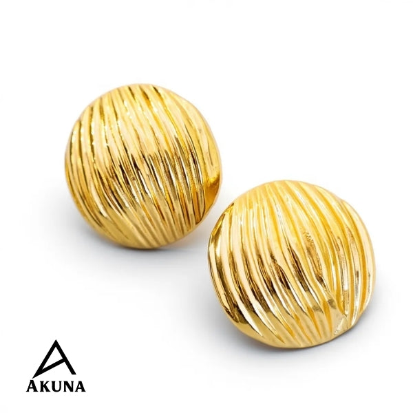 Akuna Gold Stud Earrings: Textured Round Stainless Steel - Elegant & Modern
