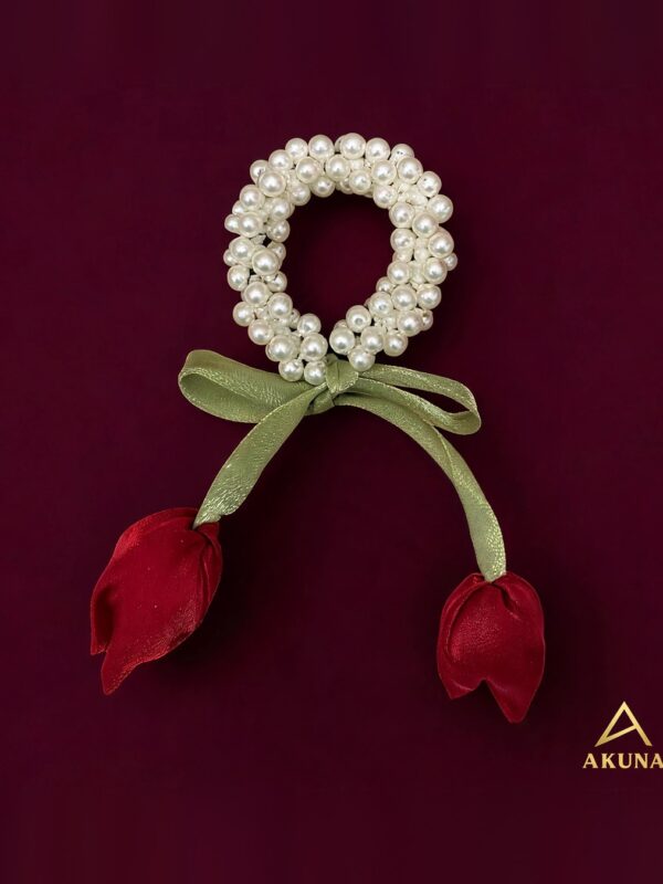 Pearl Gajra Hair Tie