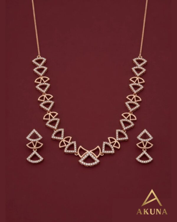 Rosé Prism Necklace Set