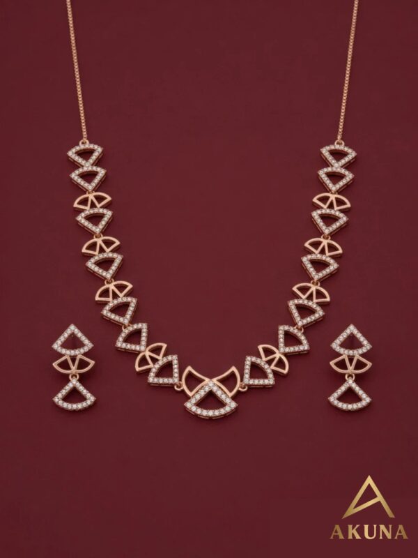 Rosé Prism Necklace Set